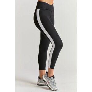 NWT Year of Ours Sport 7/8 Track Leggings Black White XS